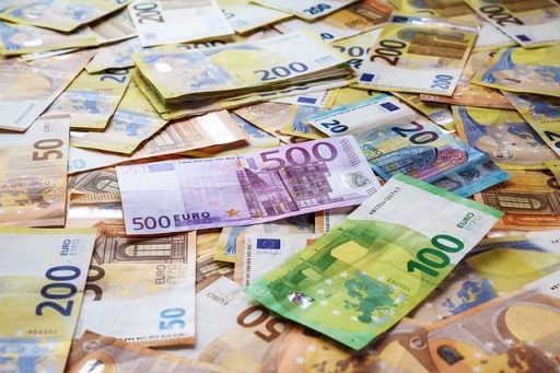 Evden Çalışarak Para Kazanmanın 10 Farklı Yolu